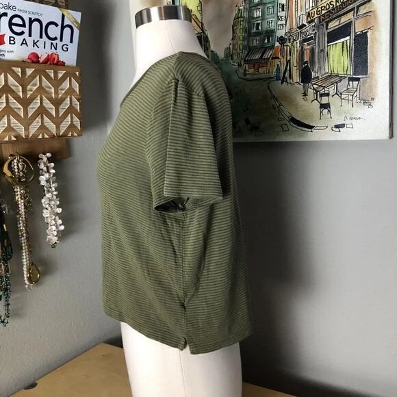 Prince & Fox Marine Arny Green Cropped Tee - Picture 4 of 10